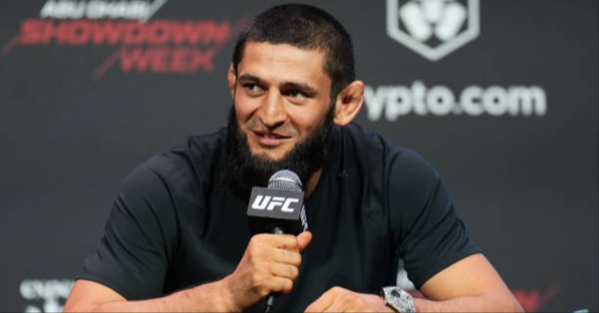 Khamzat Chimaev signs a new UFC deal before fighting Kamaru Usman at UFC 294