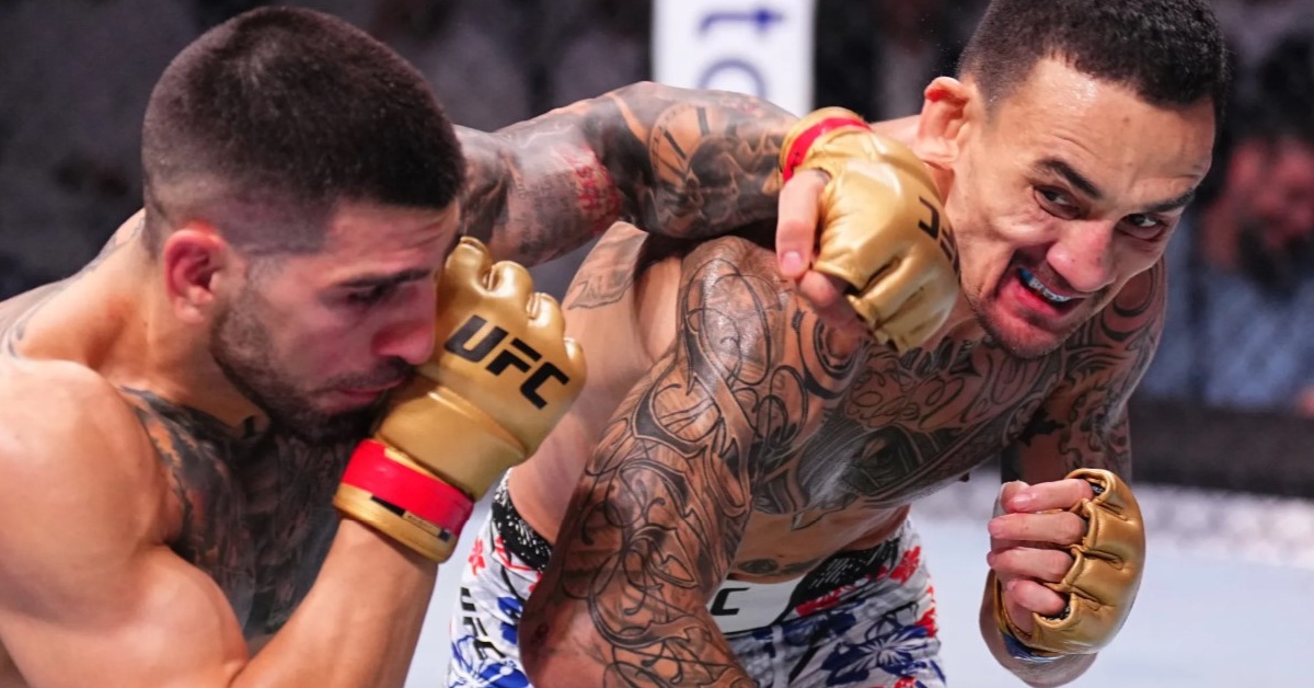 Ilia Topuria knocks out Max Holloway at UFC 308