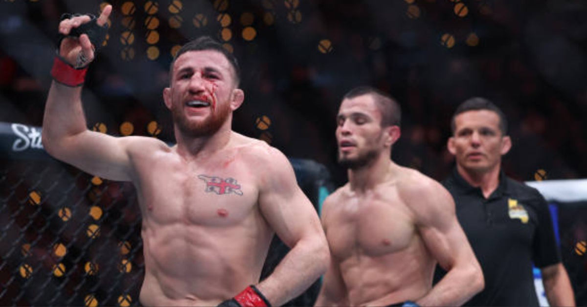 Merab Dvalishvili outlasts Umar Nurmagomedov at UFC 311