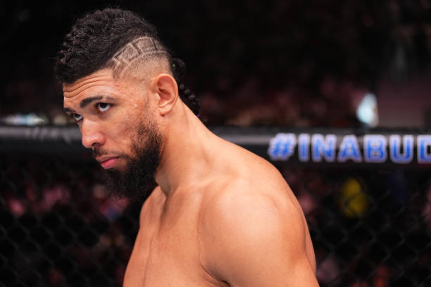 Johnny Walker Makes Heavyweight Debut Against Mick Parkin at UFC 332
