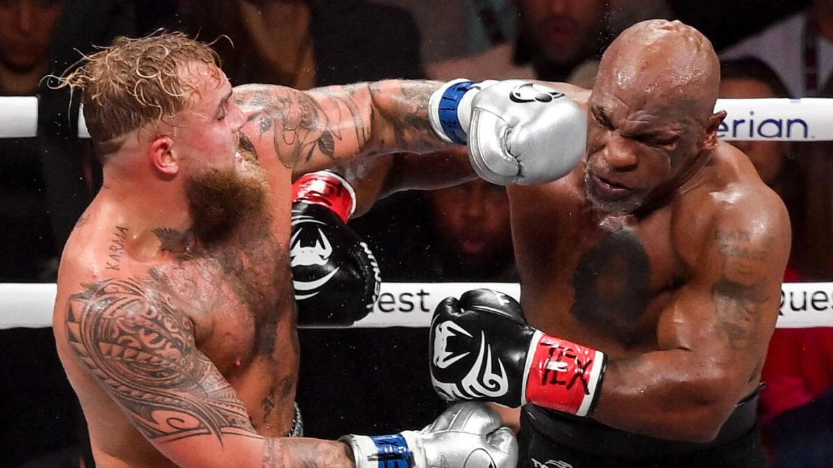 Jake Paul and Mike Tyson exchange punches at AT&T Stadium