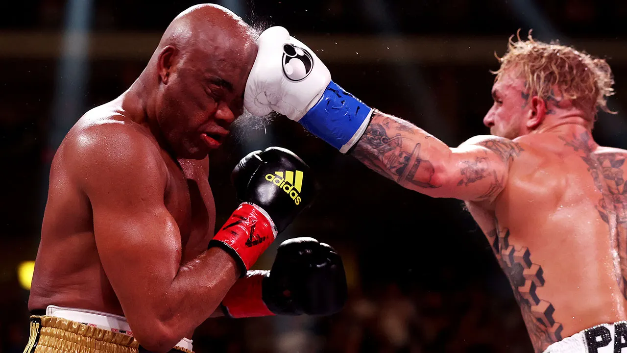 Jake Paul and Anderson Silva exchange punches in their Glendale, Arizona boxing match