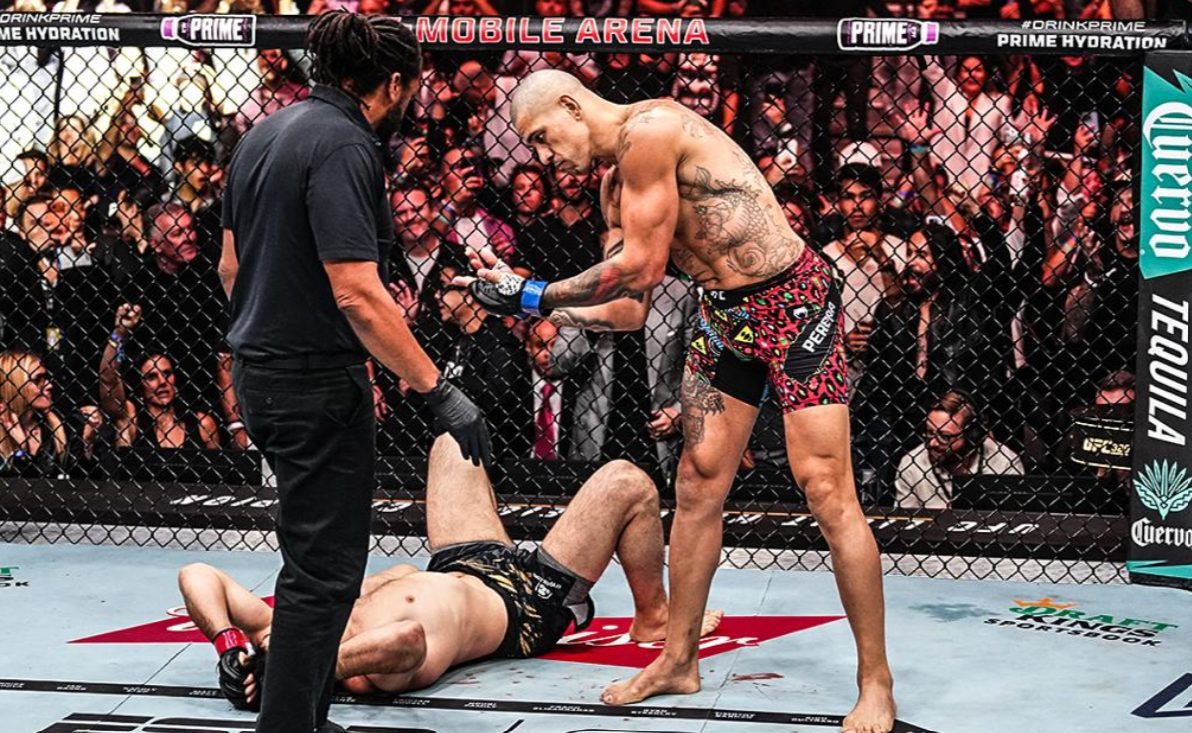 Alex Pereira and Magomed Ankalaev at UFC 320